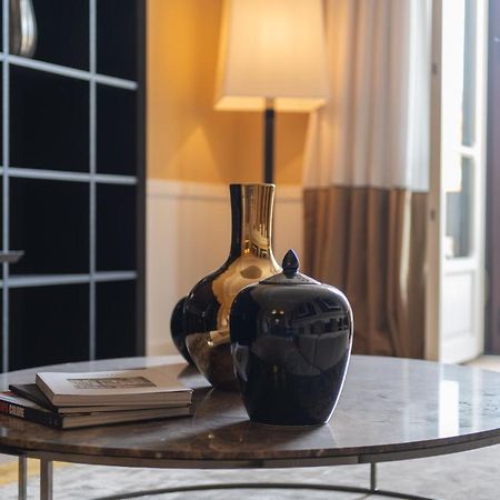 Palazzo Nana Suites & Apartments Naples Luaran gambar