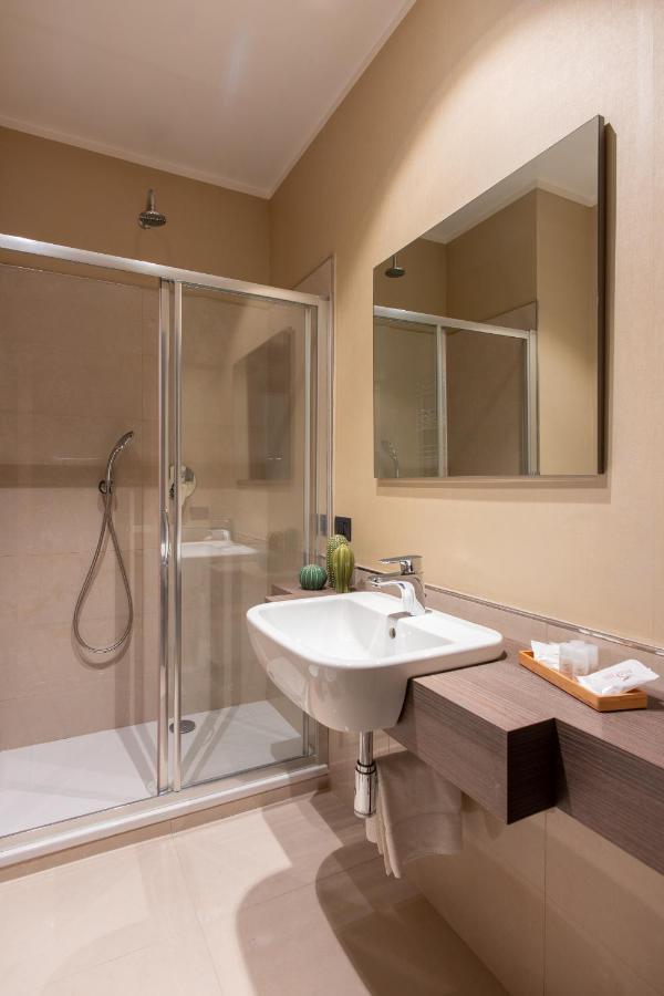 Palazzo Nana Suites & Apartments Naples Luaran gambar