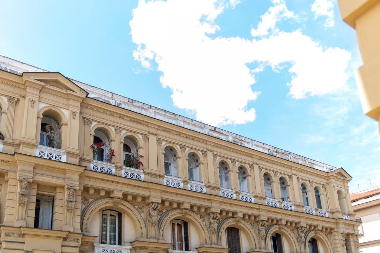 Palazzo Nana Suites & Apartments Naples Luaran gambar