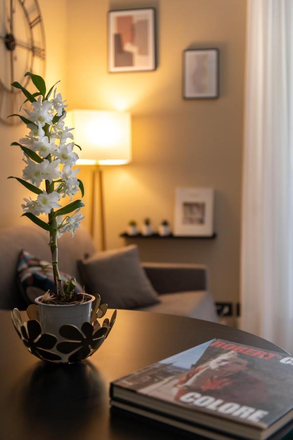 Palazzo Nana Suites & Apartments Naples Luaran gambar