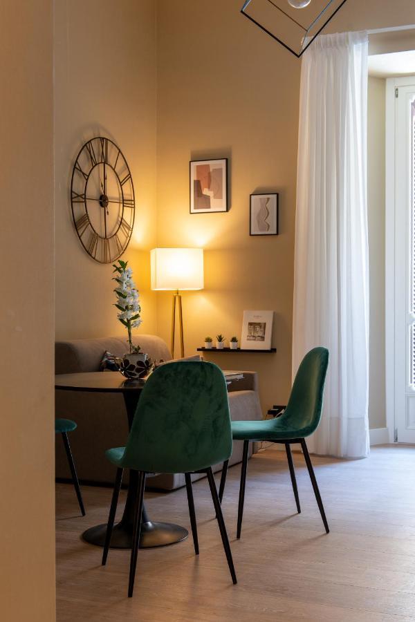 Palazzo Nana Suites & Apartments Naples Luaran gambar