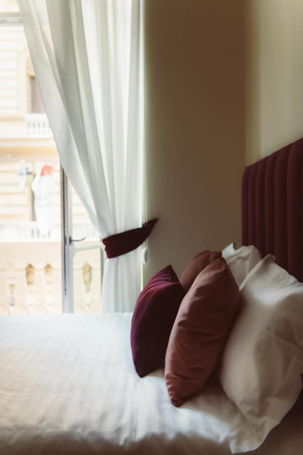 Palazzo Nana Suites & Apartments Naples Luaran gambar