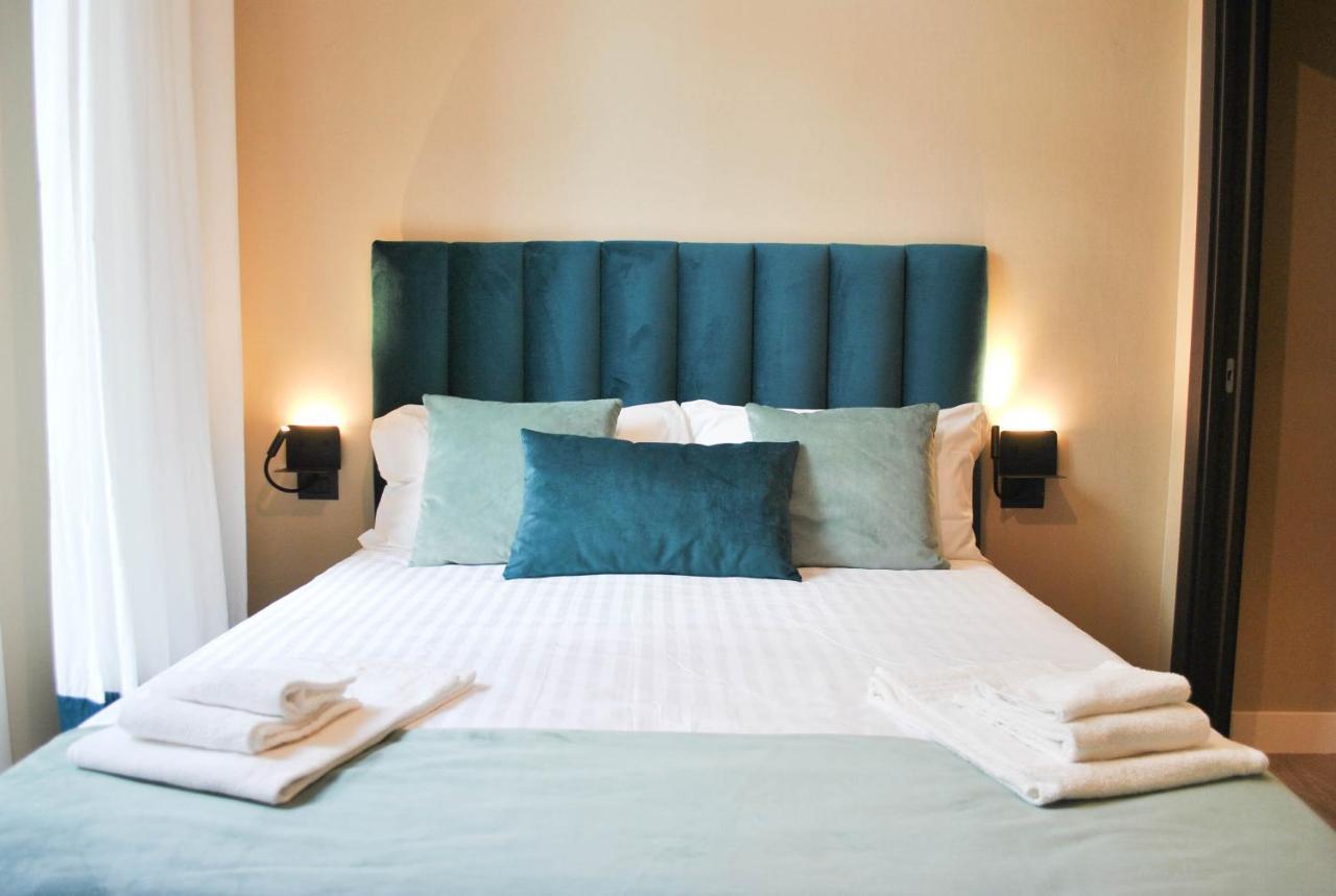 Palazzo Nana Suites & Apartments Naples Luaran gambar
