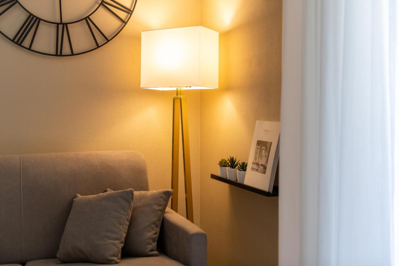 Palazzo Nana Suites & Apartments Naples Luaran gambar