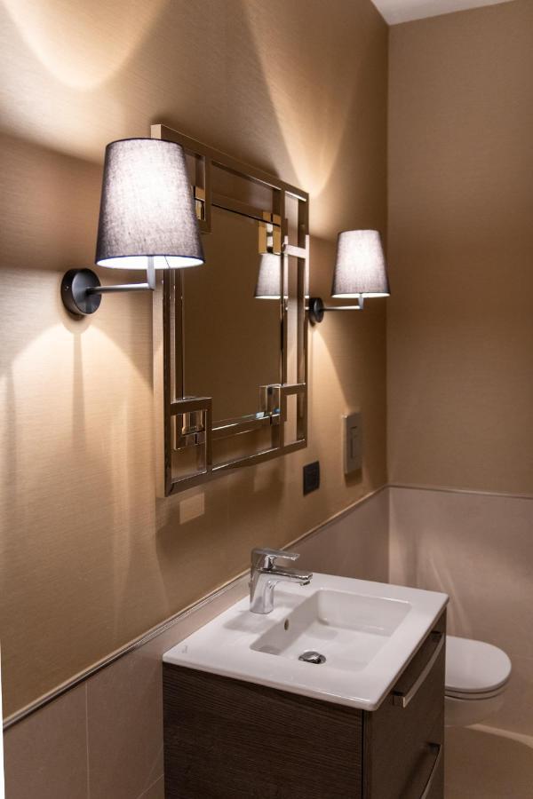 Palazzo Nana Suites & Apartments Naples Luaran gambar
